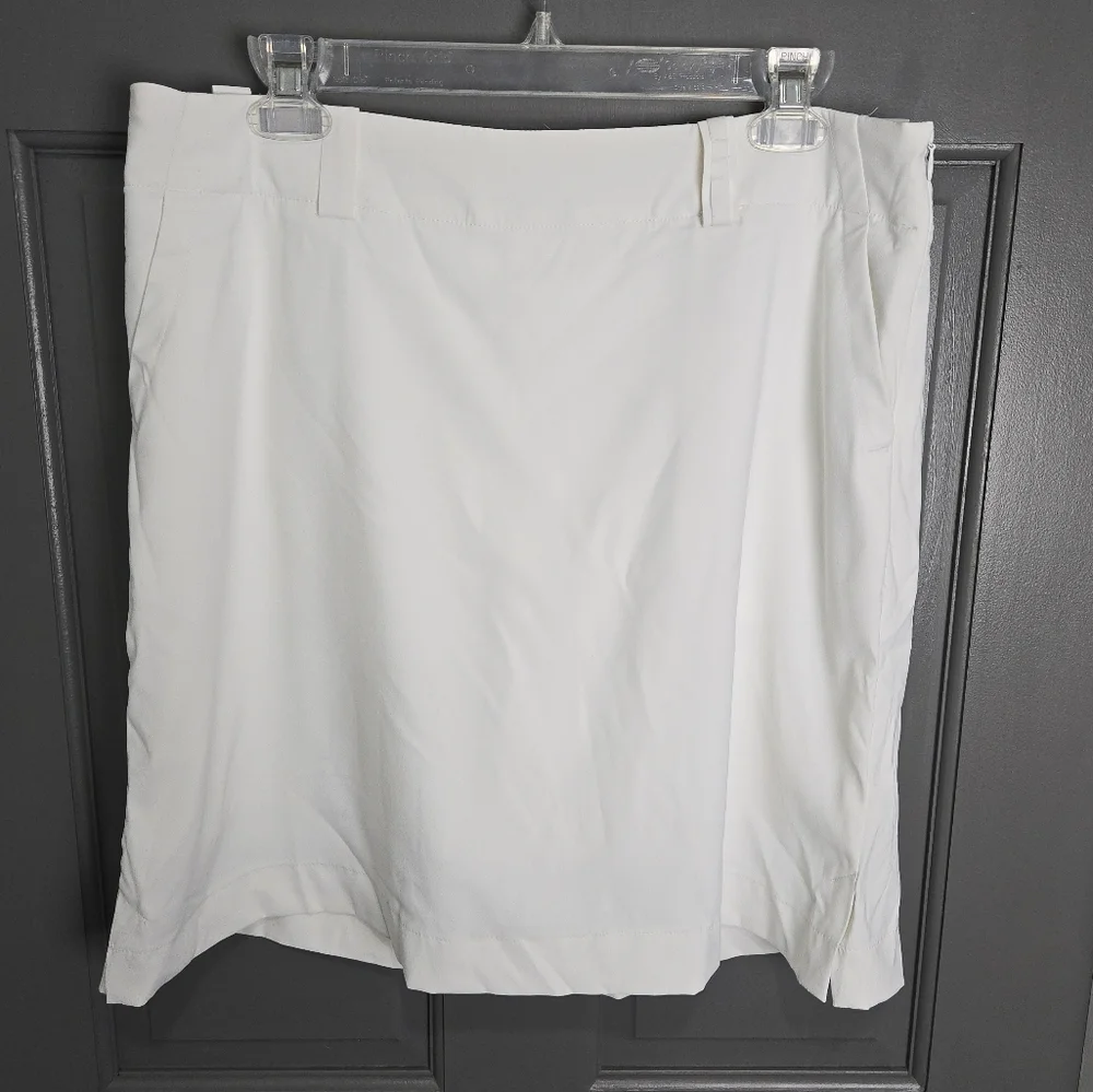 Nike White Dri-Fit Skort Sport